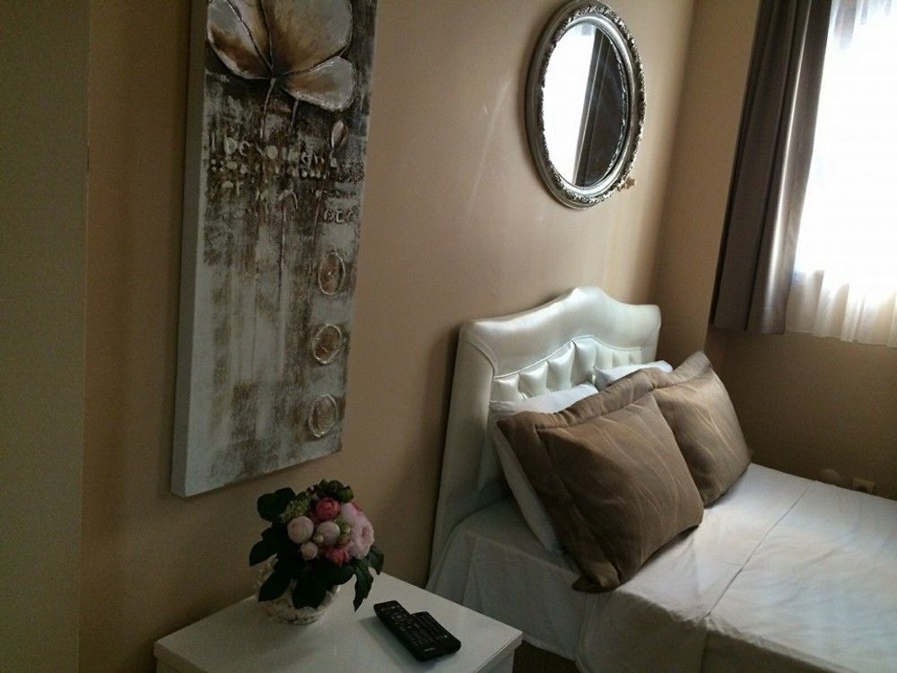 Ortakoey Tiny One Hotel Istanbul Exterior foto