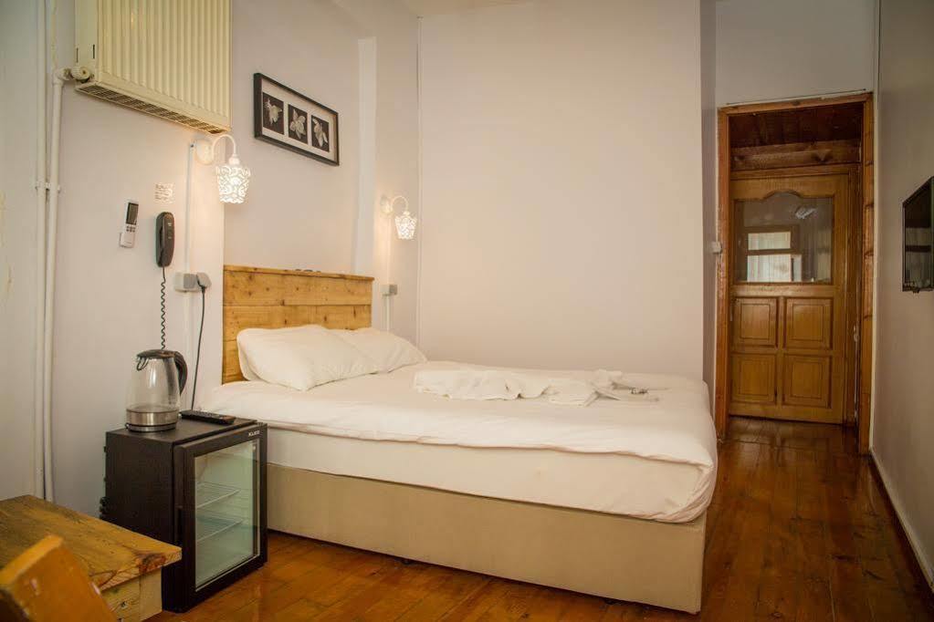 Ortakoey Tiny One Hotel Istanbul Exterior foto